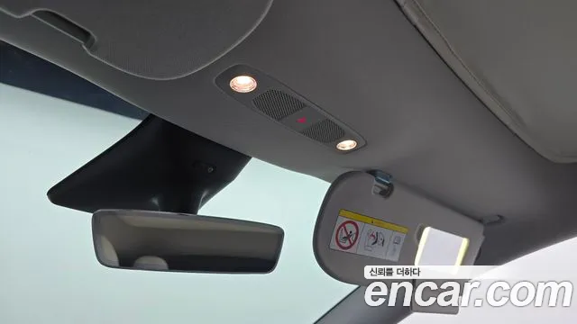 Tesla Model Y — Фото автомобиля 29