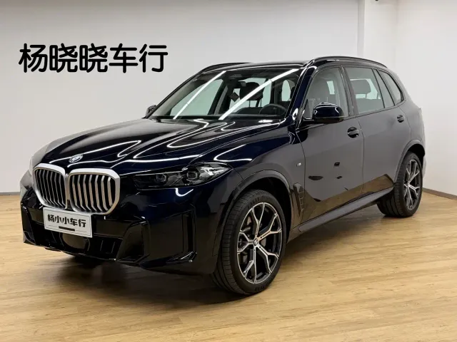 Фотография автомобиля — BMW X5