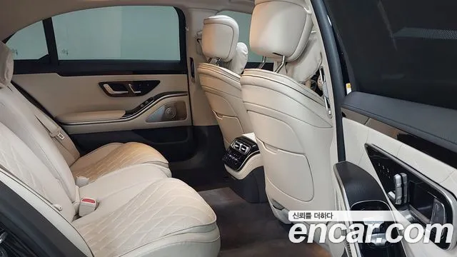 Mercedes-Benz S-Class — Фото автомобиля 10