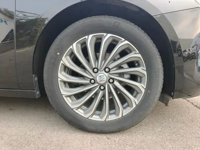 Buick LaCrosse — Фото автомобиля 16
