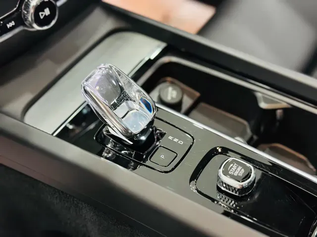 Volvo S60 — Фото автомобиля 14