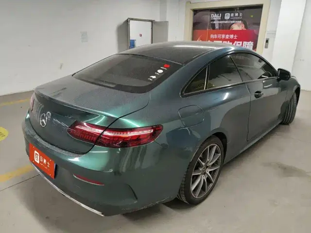 Mercedes-Benz E-Class — Фото автомобиля 6