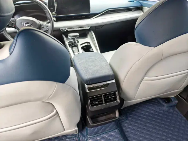 Geely Xingrui — Фото автомобиля 9
