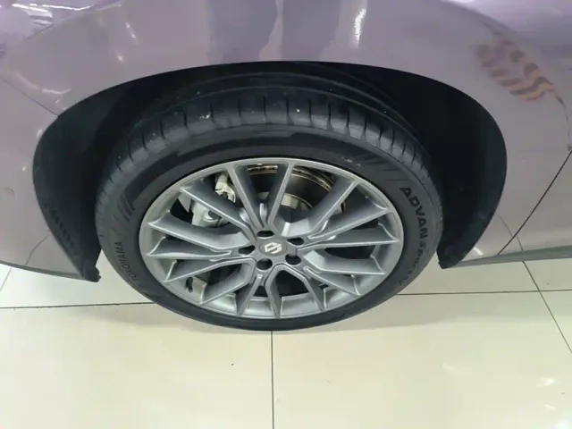 Leapmotor C10 — Фото автомобиля 22