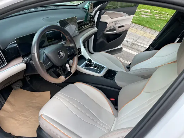 BYD Song Pro — Фото автомобиля 11