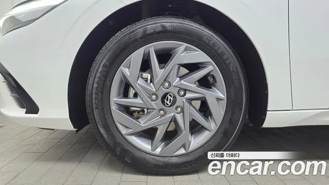 Hyundai AVANTE Новый Avante (CN7) — Фото автомобиля 5
