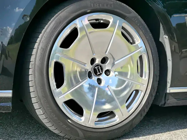 Audi A8 — Фото автомобиля 5