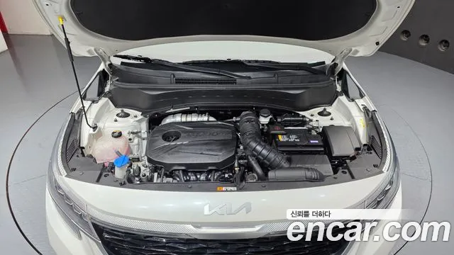 Kia Seltos — Фото автомобиля 9