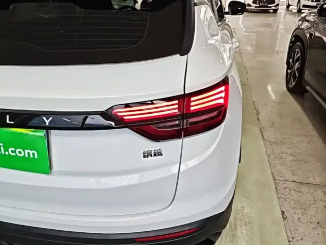 Geely Binyue — Фото автомобиля 7