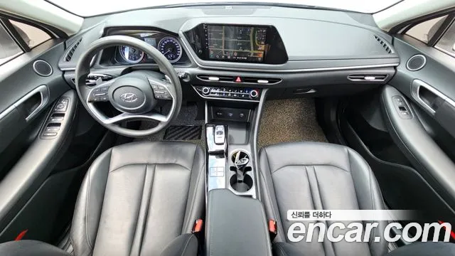 Hyundai Sonata Sonata (DN8) 2.0 LPG(Для проката) — Фото автомобиля 7