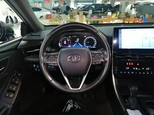 Toyota Avalon — Фото автомобиля 10