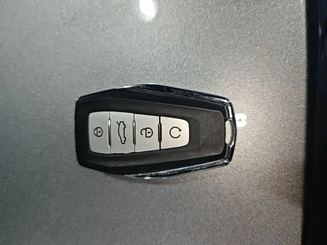 Geely Xingyue L — Фото автомобиля 8