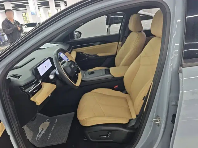 Geely Galaxy L6 — Фото автомобиля 14