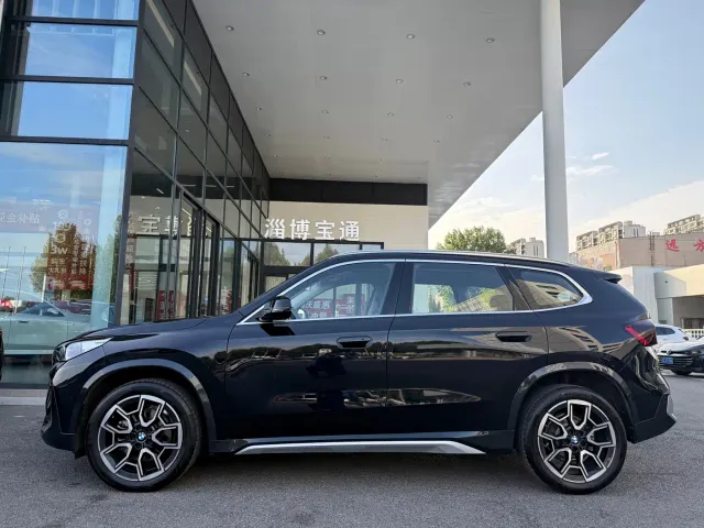 BMW X1 — Фото автомобиля 2