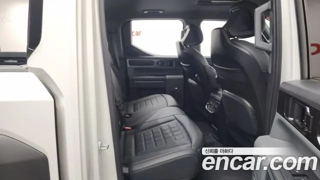 Kia Tasman Tasman 2.5T Бензин 4WD — Фото автомобиля 12