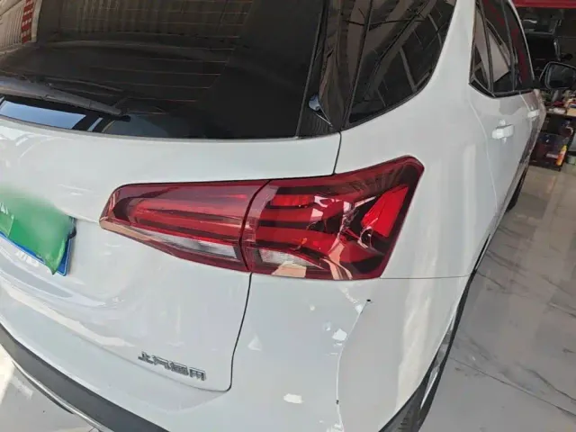 Chevrolet Equinox — Фото автомобиля 7