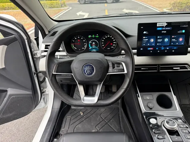 BYD Qin — Фото автомобиля 11