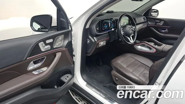 Mercedes-Benz GLE-Class — Фото автомобиля 10