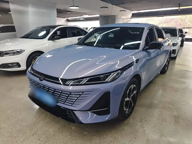 Фотография автомобиля — Changan Eado