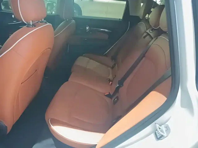 MINI Clubman — Фото автомобиля 16