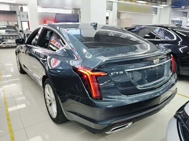 Cadillac CT5 — Фото автомобиля 4