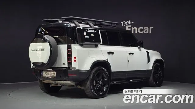 Land Rover Defender L663 — Фото автомобиля 2