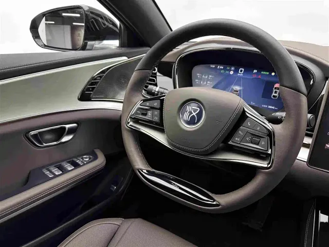 BYD Han — Фото автомобиля 10