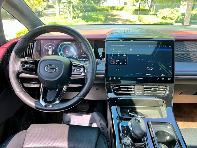 GAC Trumpchi M8 — Фото автомобиля 12