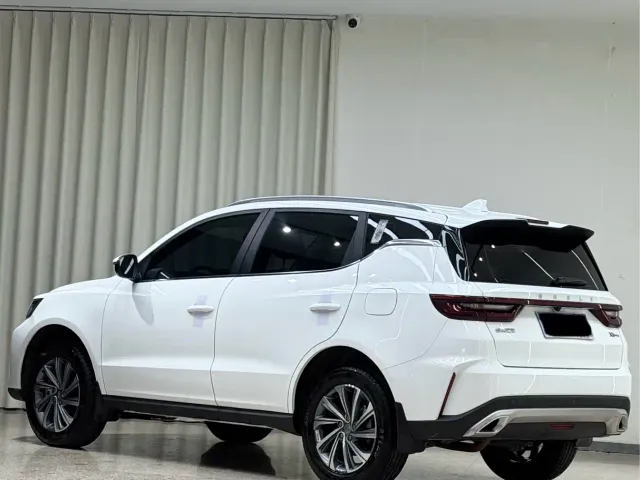 Geely Vision X6 — Фото автомобиля 4