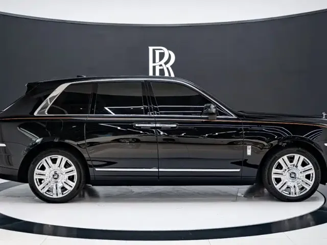 Rolls-Royce Cullinan — Фото автомобиля 7