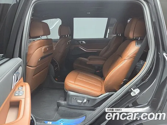 BMW X7 — Фото автомобиля 14