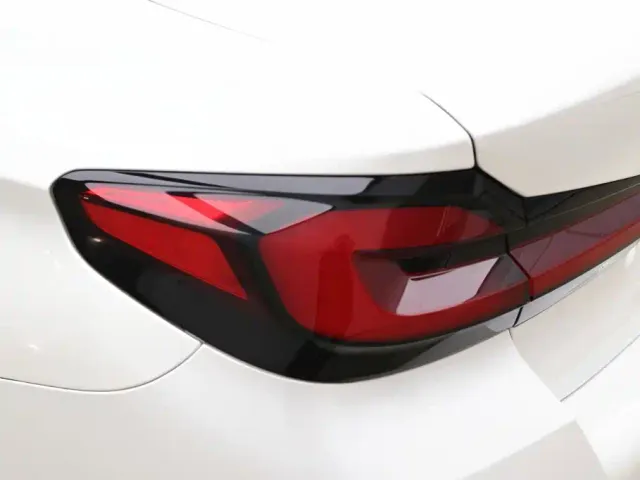 BMW 5 Series — Фото автомобиля 29
