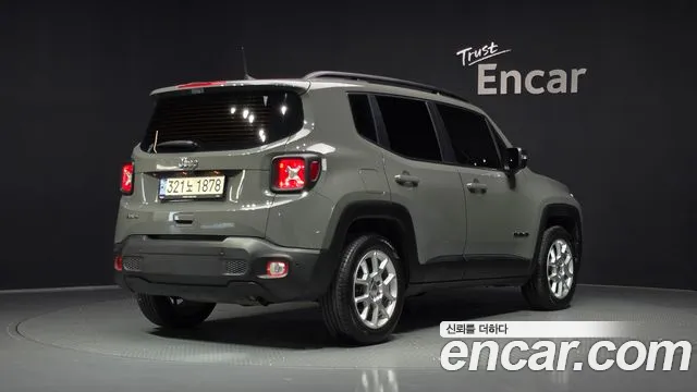 Jeep Renegade — Фото автомобиля 2