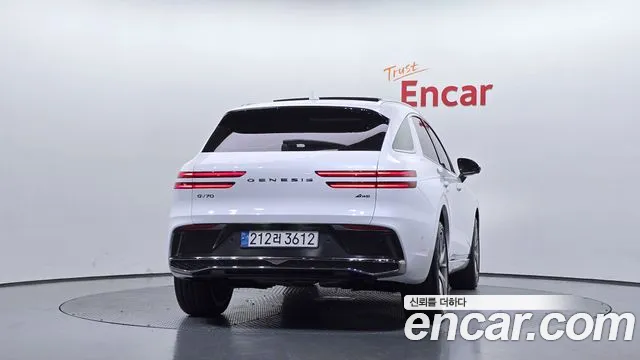 Genesis GV70 — Фото автомобиля 4