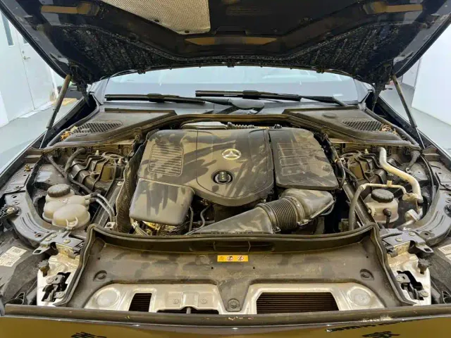 Mercedes-Benz E-Class — Фото автомобиля 10