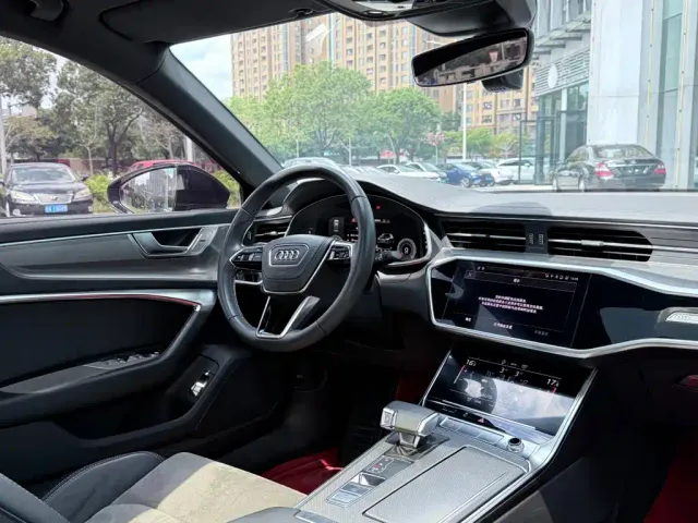 Audi A6L — Фото автомобиля 24