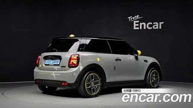 MINI Cooper Cooper Electric — Фото автомобиля 2