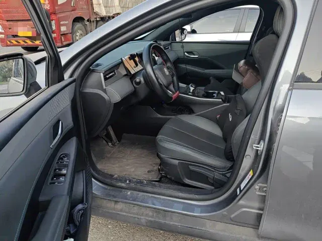 BYD Qin PLUS — Фото автомобиля 12