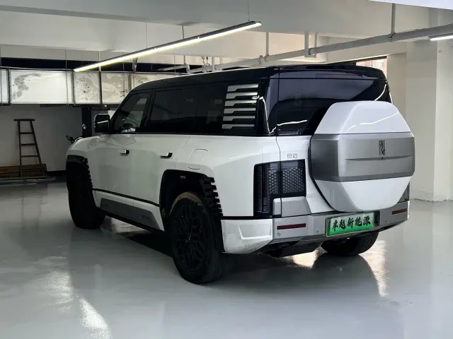 BYD U8 — Фото автомобиля 8