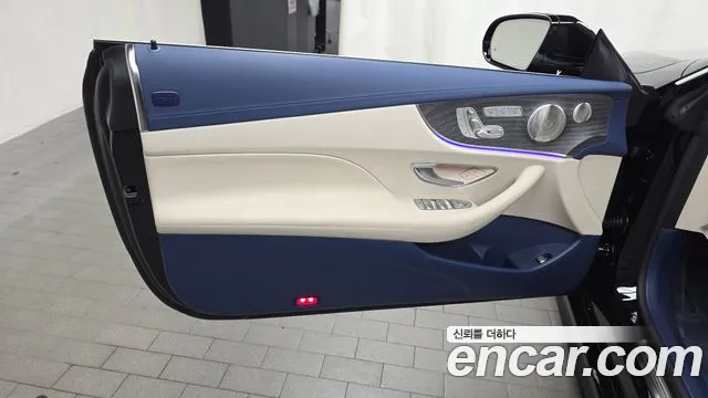 Mercedes-Benz E-Class — Фото автомобиля 23