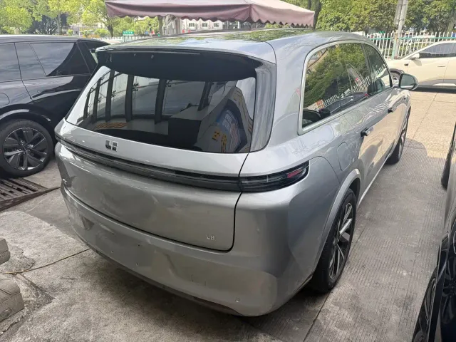 Li Auto L8 — Фото автомобиля 8