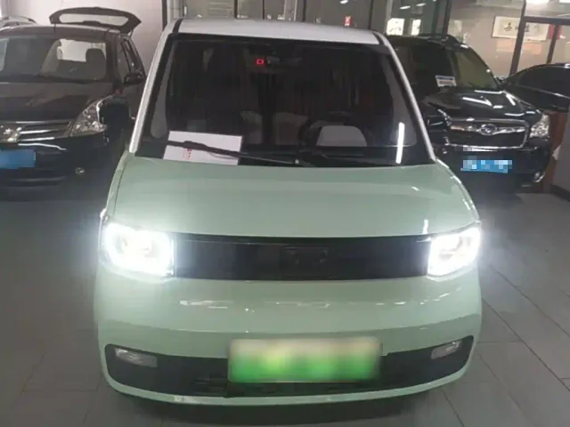 Wuling Hongguang Mini EV — Фото автомобиля 2