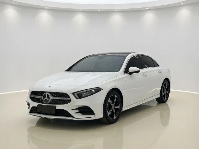 Фотография автомобиля — Mercedes-Benz A-Class
