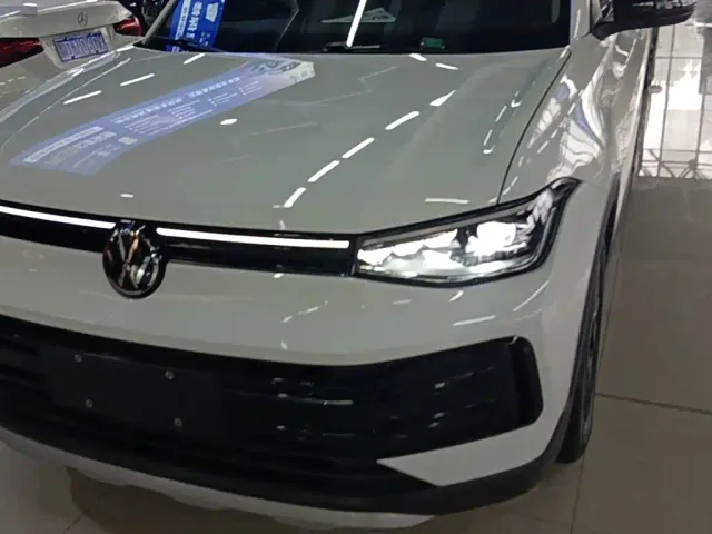 Volkswagen Tharu — Фото автомобиля 23