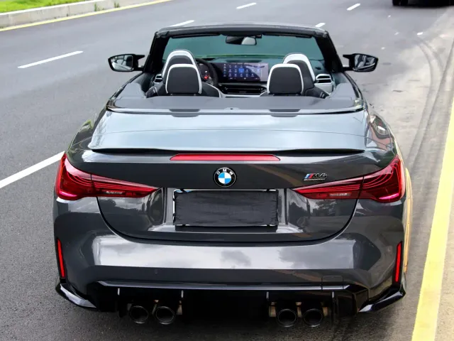 BMW M4 — Фото автомобиля 16