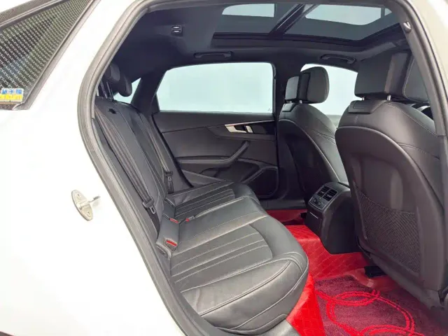Audi Audi A4L 2024 40 TFSI Luxury Dynamic — Фото автомобиля 13