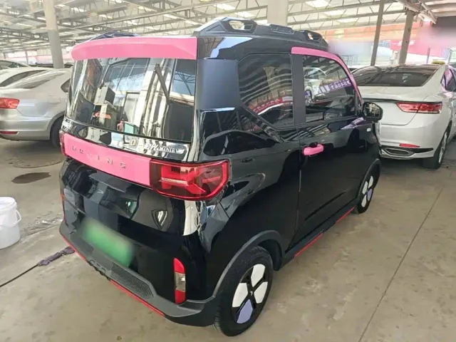 Wuling Hongguang Mini EV — Фото автомобиля 6