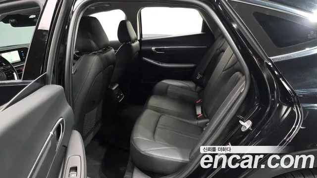 Hyundai Sonata — Фото автомобиля 18