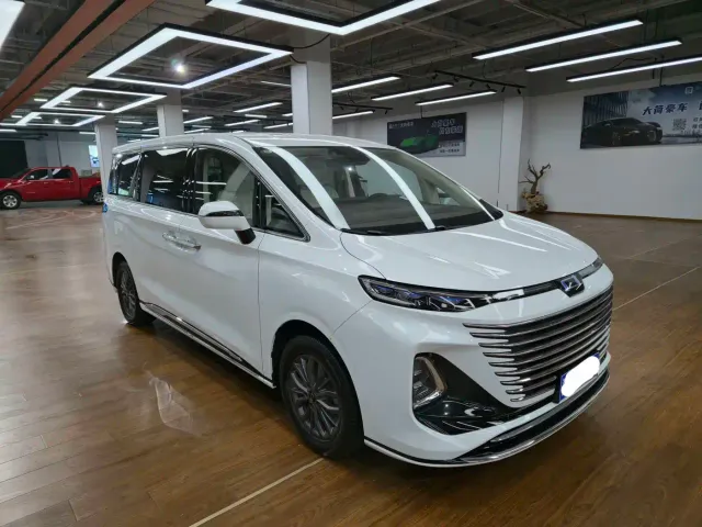 Bestune Besturn M9 — Фото автомобиля 3