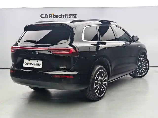 Aito M7 — Фото автомобиля 5